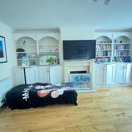 Rooms Close To Wimbledon Tennis London Exteriör bild